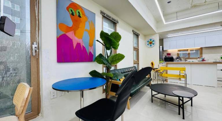 401, Atelier Seongsu Riverside Loft Cherry Blossom Road Han River airport bus in Seoul