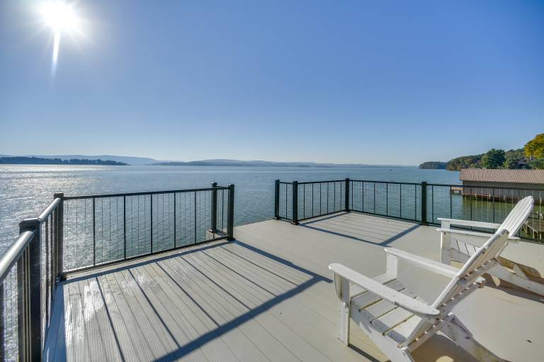 Dock + Panoramic Views: Guntersville Lake Retreat! — photo 2