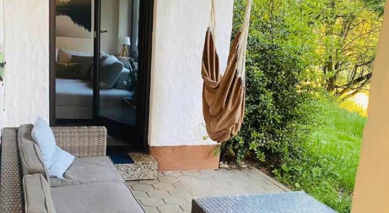 Rental apartment with patio & garden — photo 3
