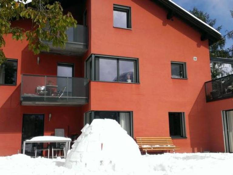 Rental apartment with terrace & barbeque in Scuol