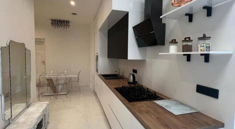 Apartment with yard & sauna | Near Wenceslas Square | Good for workation | Pets are welcome — photo 4