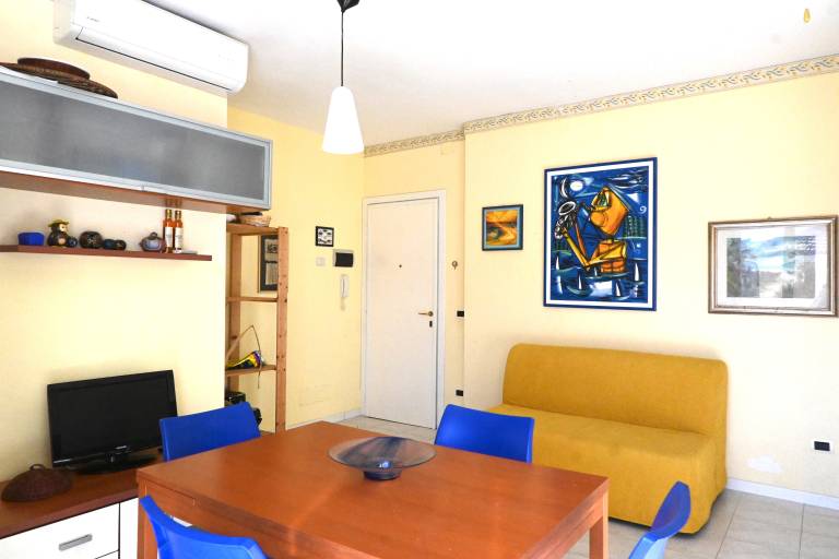 Rental apartment with patio | Water view — photo 4