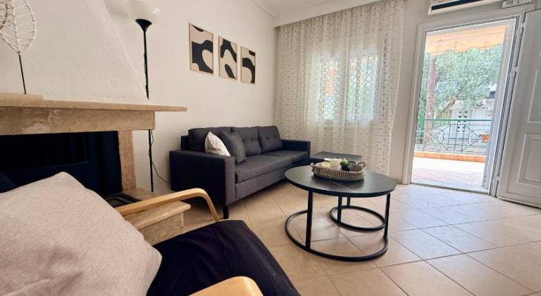 Holiday apartment with barbecue & patio | Close to the beach | Pets are welcome in Kavala