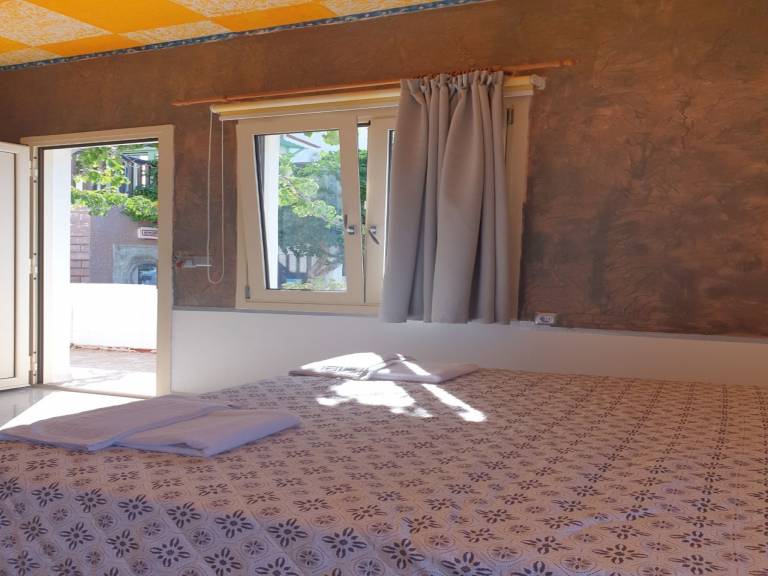 Studio Quiet And Peaceful And Very Relaxing with kitchen, shared pool and Ac — photo 2