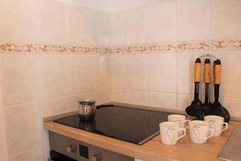 Rental apartment with terrace | City view — photo 4