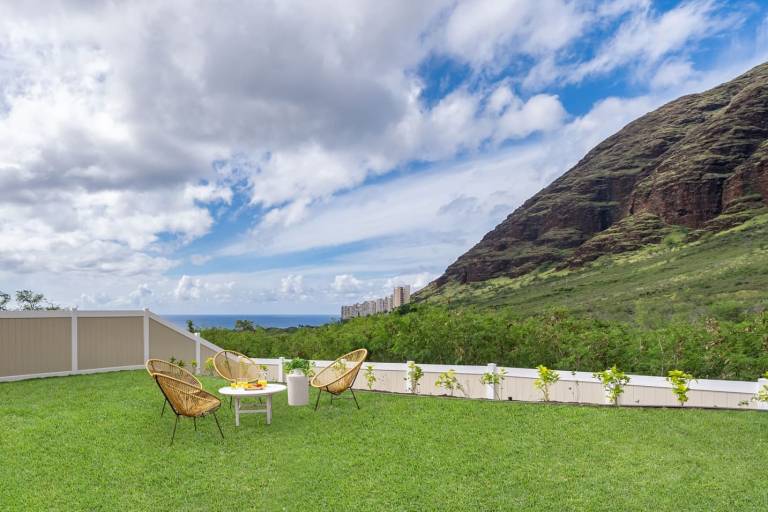 House Waianae