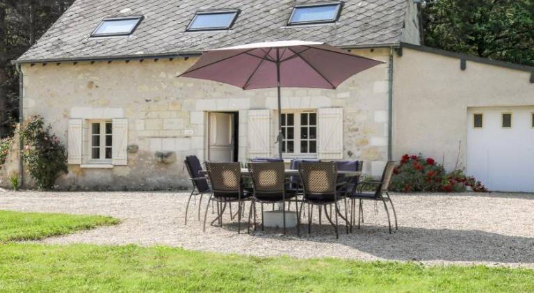 House with pool in Saumur