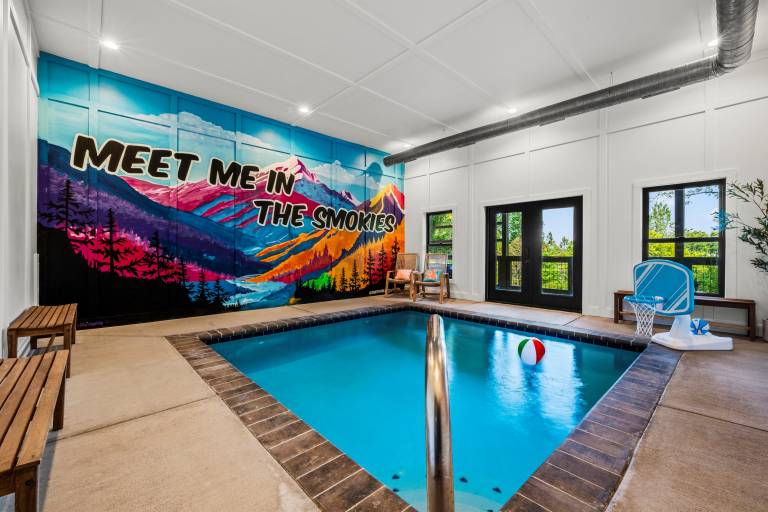 Child-friendly cabin with private pool, barbeque & sauna | Mountain view | Good for workation | Pets are welcome — photo 3