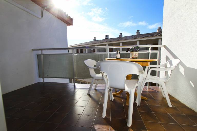 Apartment with yard & patio in Cambrils