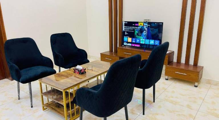 Holiday Guest House Lahore