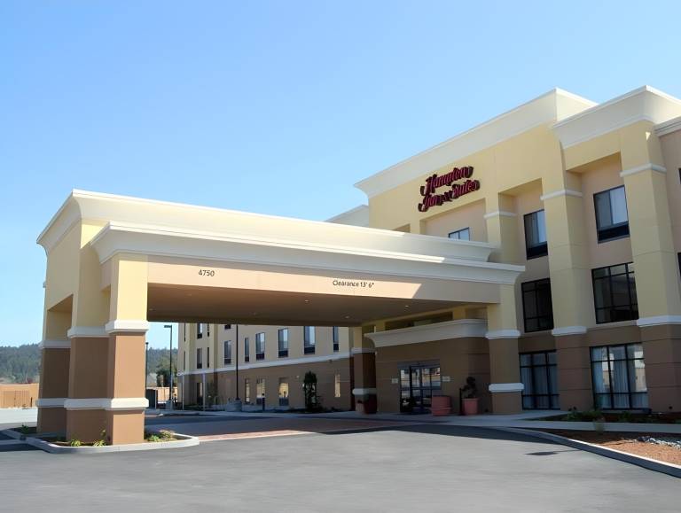 Hampton Inn & Suites Arcata in Arcata, CA