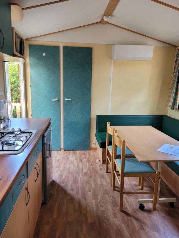 Camping with BBQ, heated pool & terrace — photo 4