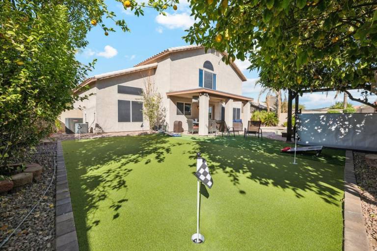 Spacious Home in Prime Location Pool Spa Games
