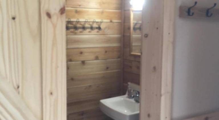 Whispering Woods AK Cabins — photo 4