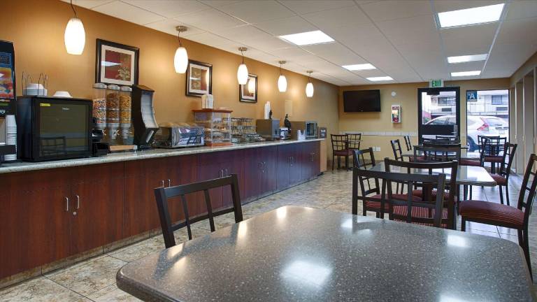 SureStay by Best Western Tehachapi — photo 4