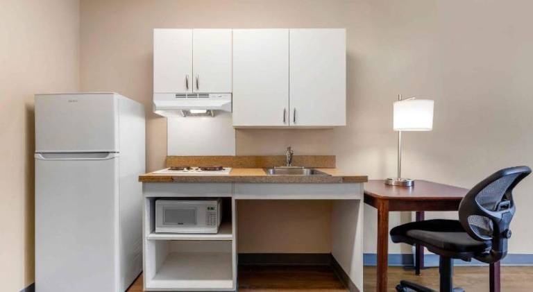 Extended Stay America Suites - Indianapolis - Airport - W. Southern Ave. — photo 4