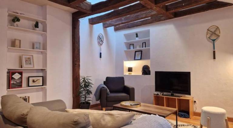 Holiday apartment with 1 room for 2 persons in Angers