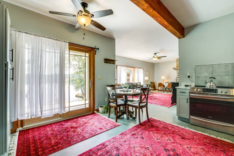 Lakefront Orange Vacation Rental - Pet Friendly! — photo 4