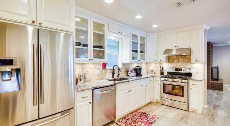 Nice vacation home with hot tub | Pets allowed in Pecos, TX