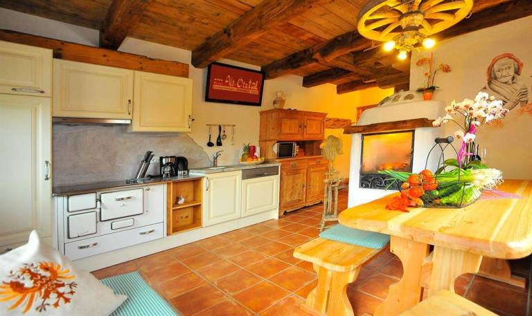 Holiday apartment with sauna & patio — photo 4
