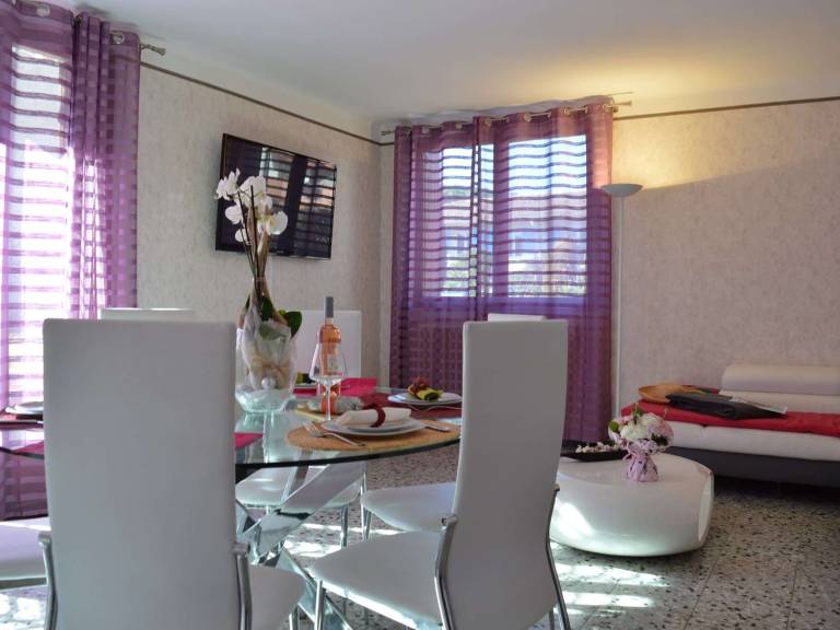House with 3 rooms for 6 persons — photo 2