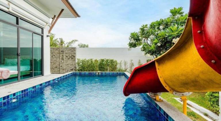 Villa with terrace — photo 5