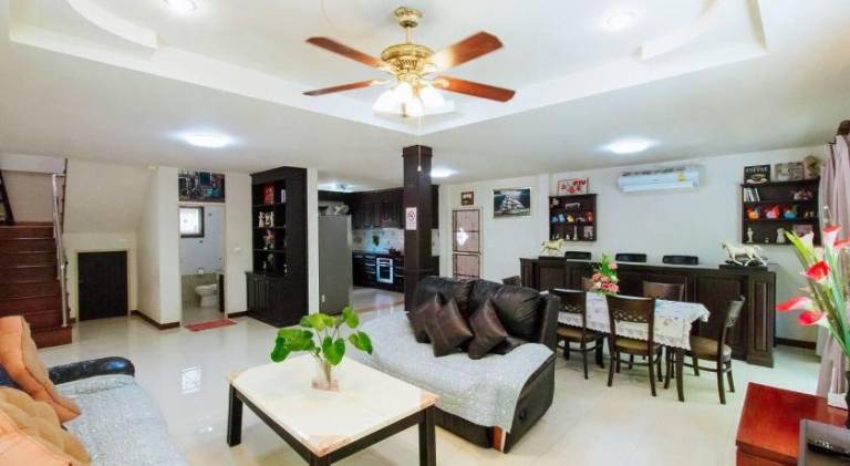 Villa with pool | Pets are welcome — photo 2