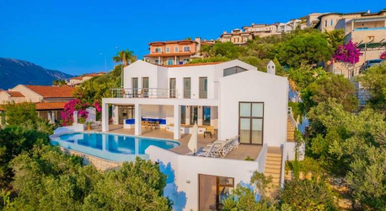 Fully equipped ample villa with garden, barbecue & private pool | Pet-friendly — photo 2