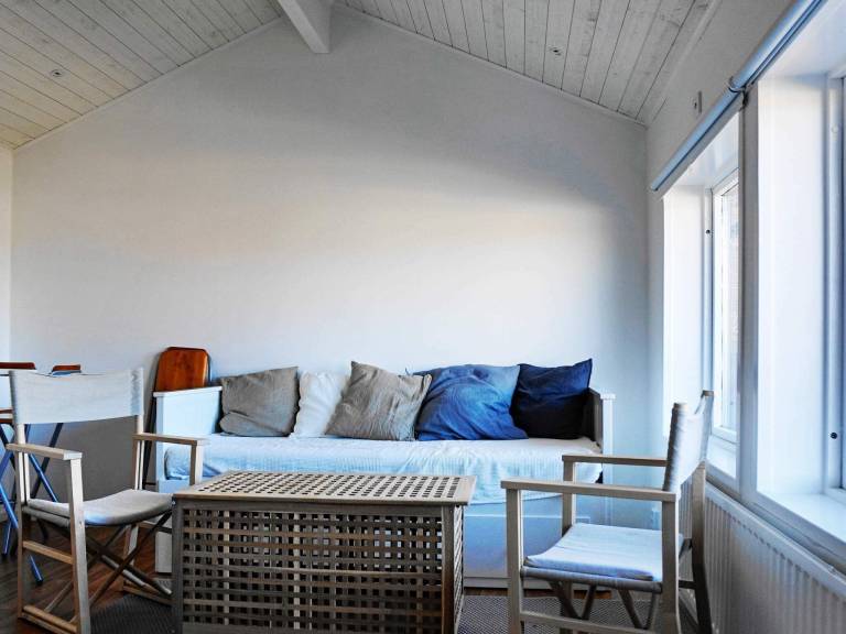 Beautiful house with terrace — photo 2