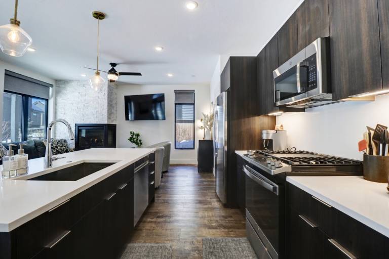 Condo with private pool — photo 4