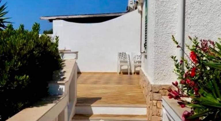 House with 2 rooms for 4 persons — photo 4
