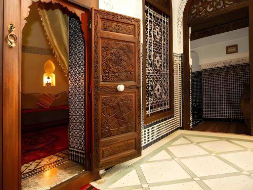 Riad Razane — photo 3