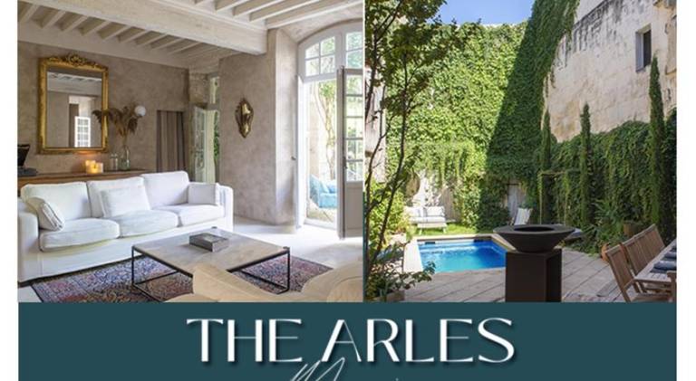 Private Mansion, completely renovated with swimming pool, in historical center in Arles