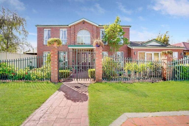 House  Cranbourne