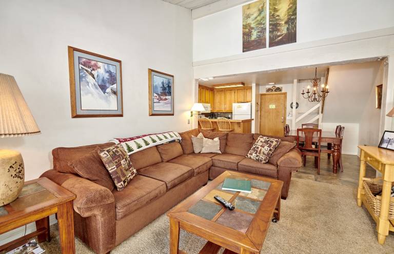 Condo with private pool — photo 3