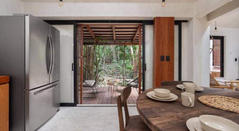 House with pool | Pet-friendly — photo 3