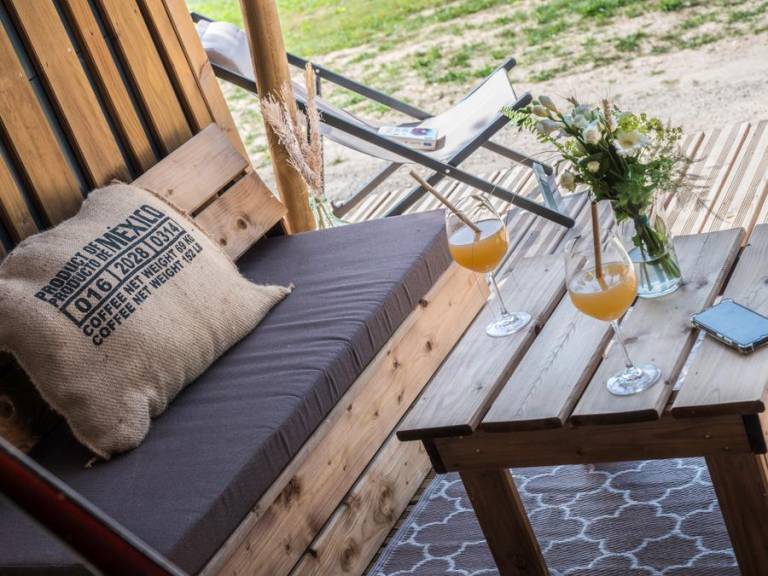 Chalet with barbecue, terrace & pool — photo 5