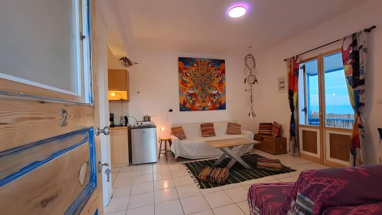 House with fast internet, terrace & garden | Garden view — photo 4