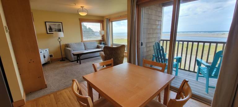 Lodge  Cannon Beach