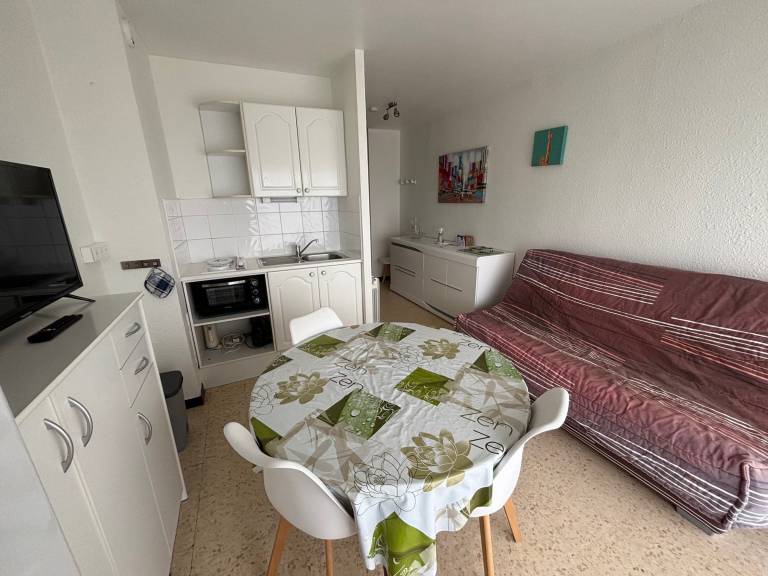 Studio with 1 room for 4 persons — photo 5