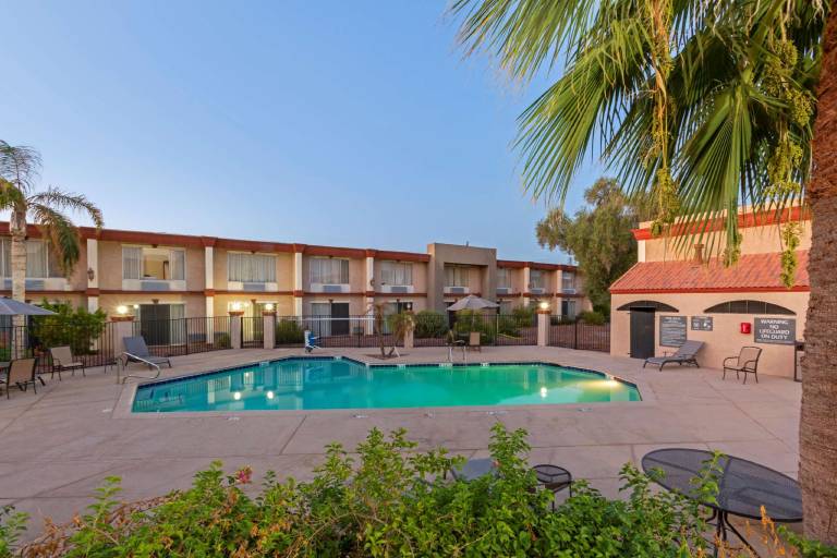 Best Western Phoenix Goodyear Inn — photo 2