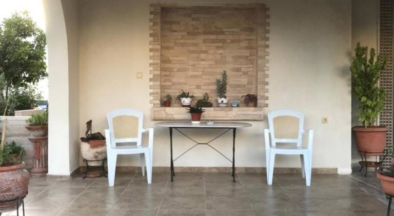 Apartment with terrace — photo 2