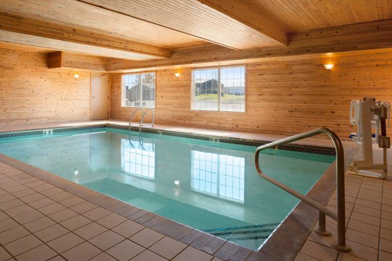 Country Inn & Suites by Radisson, Albert Lea - Austin — photo 4