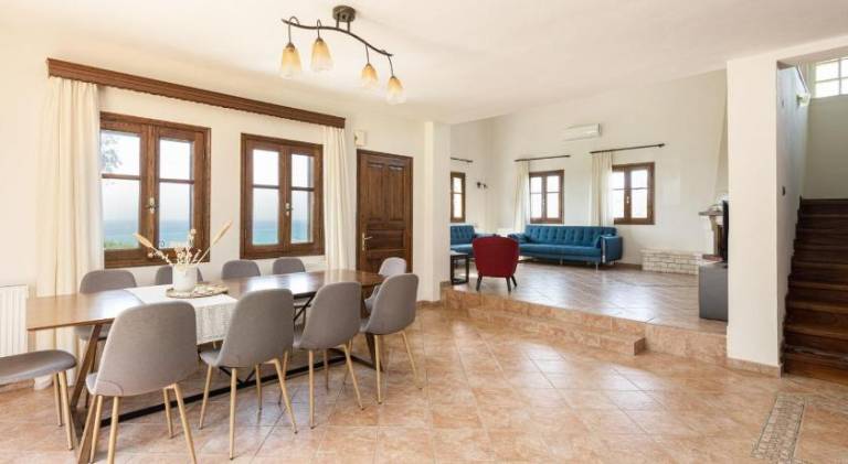 Fully equipped villa with yard, terrace & BBQ | Close to the beach | Pets are welcome — photo 2