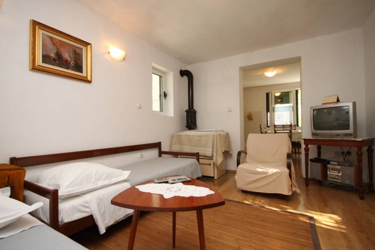 One bedroom apartment with terrace and sea view Tučepi, Makarska (A-6901-a) — photo 2