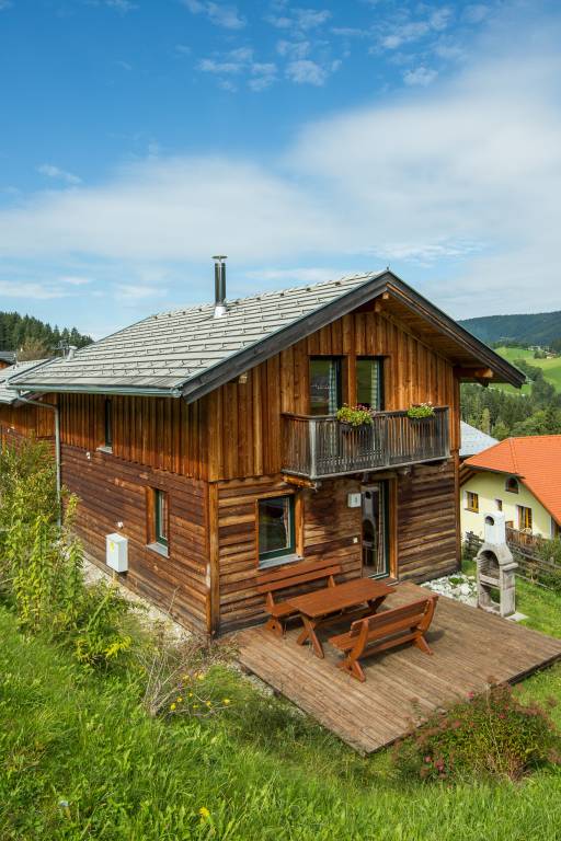 Nice chalet with pool, terrace & sauna | Next to the ski | Pets are welcome — photo 2