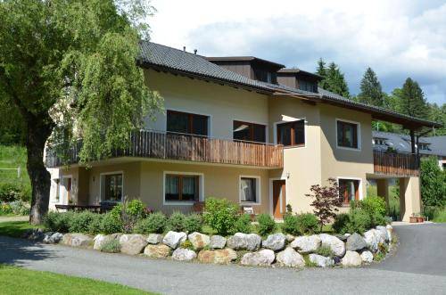 Bauernhof  Pressegger See
