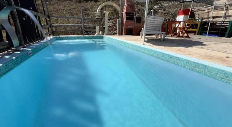 Lodge with pool & BBQ — photo 3