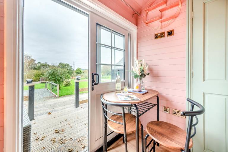 Pleasant cottage with hot tub | Pets are welcome — photo 4