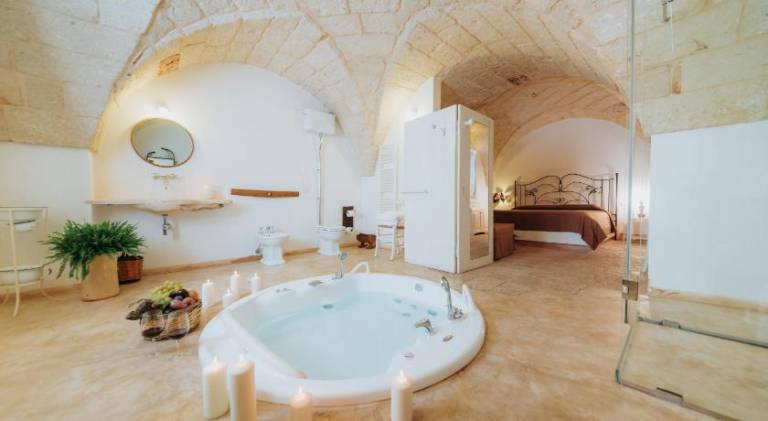 Child-friendly nice house with hot tub, pool & patio | Pets are welcome — photo 3